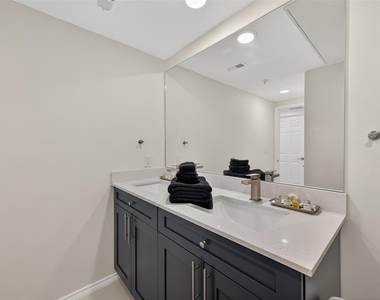 2445 Shadow View Lane - Photo Thumbnail 8