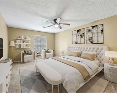 9611 Crail Drive - Photo Thumbnail 5
