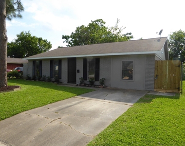 12902 Southspring Drive - Photo Thumbnail 1