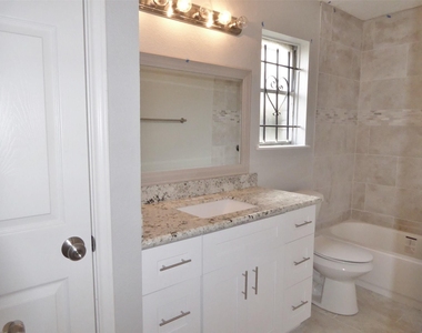 12902 Southspring Drive - Photo Thumbnail 11