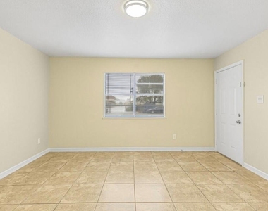 230 E Virginia Street - Photo Thumbnail 1