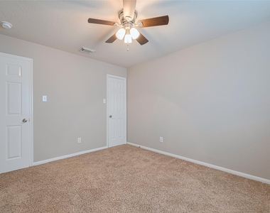 17323 Thicket Hollow Lane - Photo Thumbnail 32