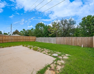 17323 Thicket Hollow Lane - Photo Thumbnail 34