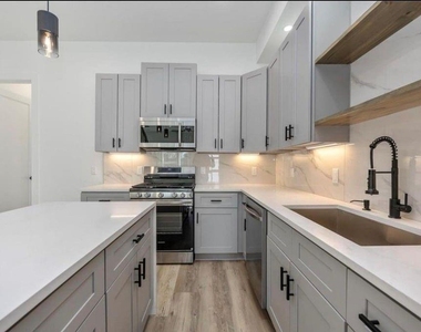 7932 Boy Street - Photo Thumbnail 5