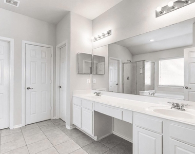 24511 Hampton Lakes Dr - Photo Thumbnail 17