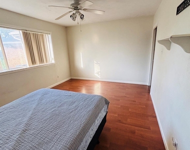 4901 Timber Lane - Photo Thumbnail 23