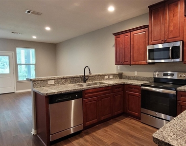 134 Artesian Way - Photo Thumbnail 5