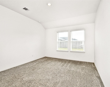 4243 Bromham Farms Drive - Photo Thumbnail 19