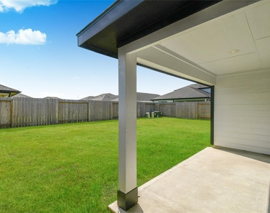 4243 Bromham Farms Drive - Photo Thumbnail 33