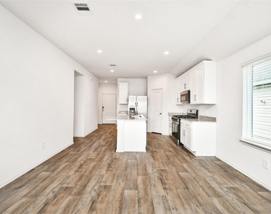 4243 Bromham Farms Drive - Photo Thumbnail 15