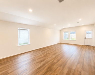 4211 Westbrook Park Lane - Photo Thumbnail 8