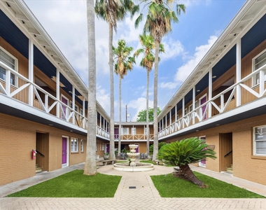 3618 Garrott Street - Photo Thumbnail 7
