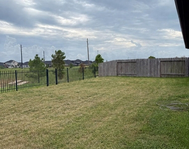 31306 Hexan Heights Lane - Photo Thumbnail 40