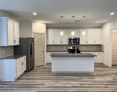 31306 Hexan Heights Lane - Photo Thumbnail 14
