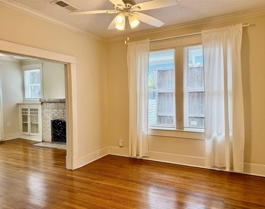 1322 Harvard Street - Photo Thumbnail 6