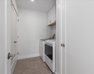 220 North End - Photo Thumbnail 27