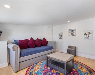 220 North End - Photo Thumbnail 38