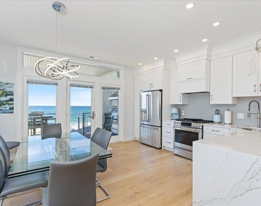 220 North End - Photo Thumbnail 9