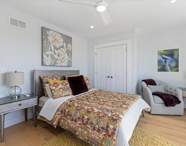220 North End - Photo Thumbnail 25