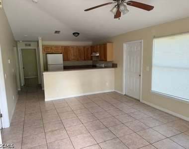 4639 28 Street Sw - Photo Thumbnail 1