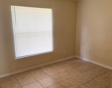 4639 28 Street Sw - Photo Thumbnail 4