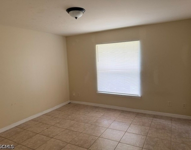 4639 28 Street Sw - Photo Thumbnail 6