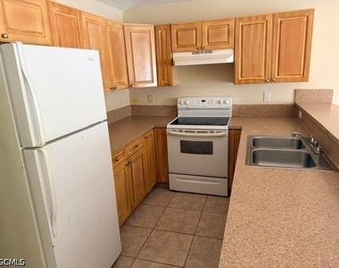 4639 28 Street Sw - Photo Thumbnail 3