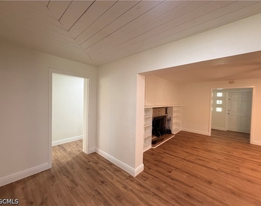 10621 Mcgregor Boulevard - Photo Thumbnail 21