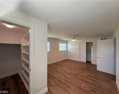 10621 Mcgregor Boulevard - Photo Thumbnail 17
