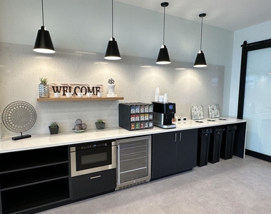 409 Elm - Photo Thumbnail 46