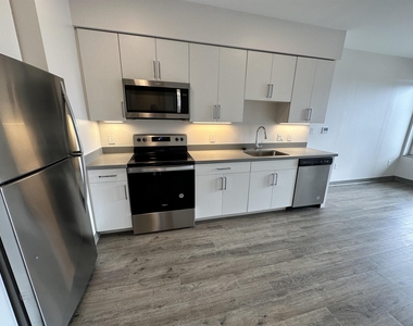 409 Elm - Photo Thumbnail 7