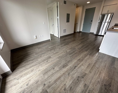 409 Elm - Photo Thumbnail 16