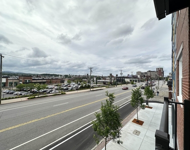 409 Elm - Photo Thumbnail 22