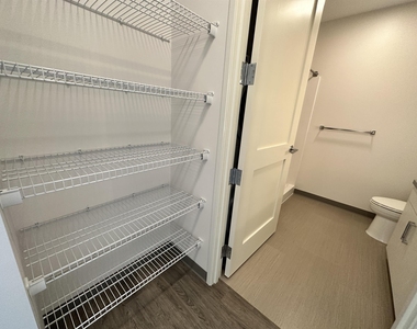 409 Elm - Photo Thumbnail 32