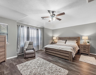 17531 Olympic Park Lane - Photo Thumbnail 13