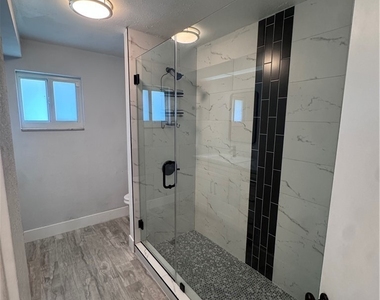 4102 Palm Tree Boulevard - Photo Thumbnail 11