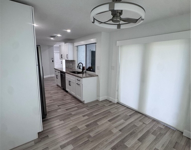 4102 Palm Tree Boulevard - Photo Thumbnail 10
