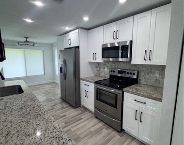 4102 Palm Tree Boulevard - Photo Thumbnail 8