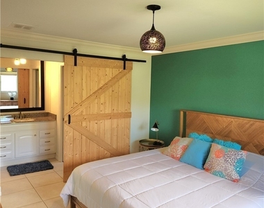 1337 Center Lane - Photo Thumbnail 11