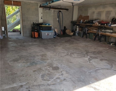 1337 Center Lane - Photo Thumbnail 32