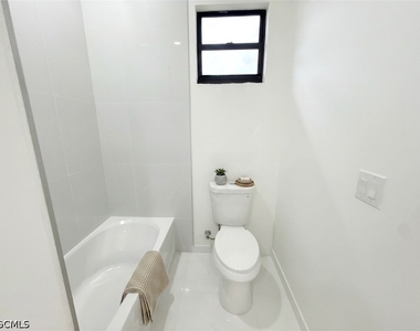2418 Nw 25th Street - Photo Thumbnail 34