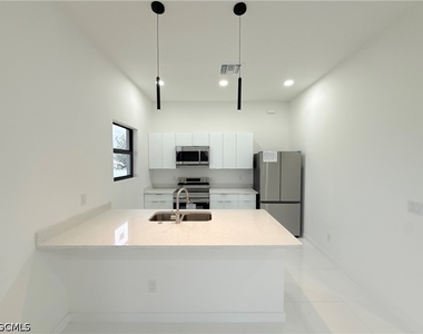 2418 Nw 25th Street - Photo Thumbnail 10
