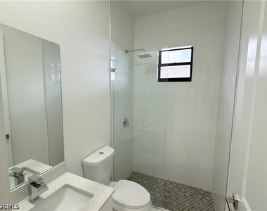 2418 Nw 25th Street - Photo Thumbnail 39