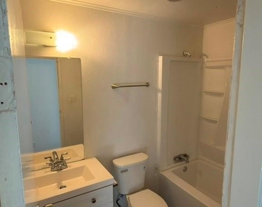 11958 Greensbrook Forest Drive - Photo Thumbnail 6