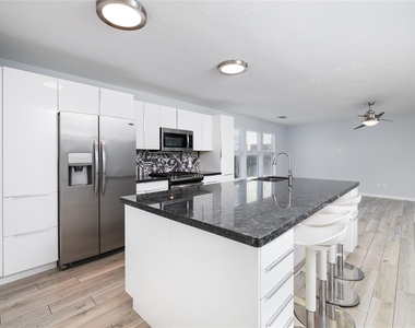 143 S Vesper Bend Circle - Photo Thumbnail 10