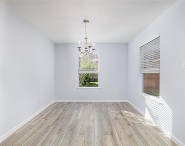 143 S Vesper Bend Circle - Photo Thumbnail 11