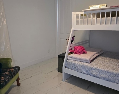 1254 Nimitz Boulevard - Photo Thumbnail 21