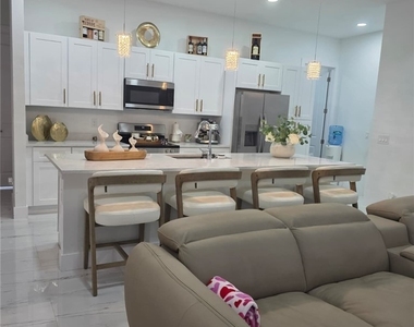 1254 Nimitz Boulevard - Photo Thumbnail 1