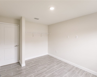 3833/3835 Kittyhawk Drive - Photo Thumbnail 17