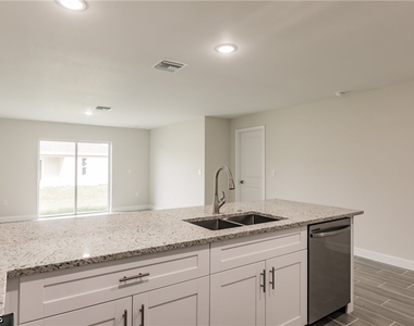 3833/3835 Kittyhawk Drive - Photo Thumbnail 7